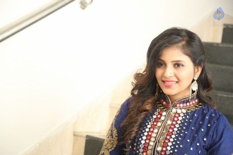 Anjali Latest Photos - 9 / 56 photos