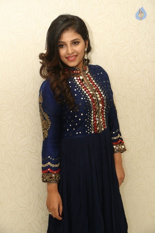 Anjali Latest Photos - 51 / 56 photos