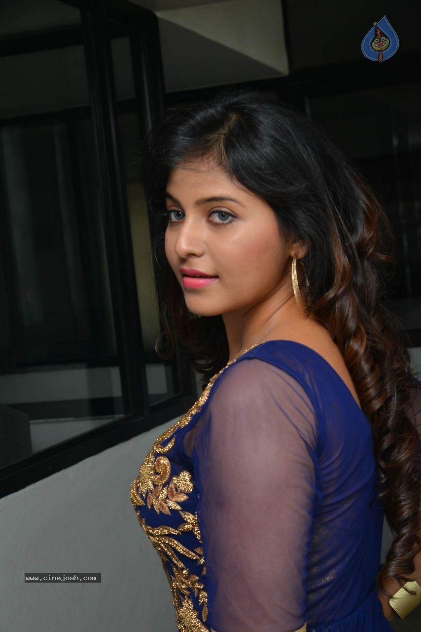 Anjali Latest Photos - 21 / 93 photos