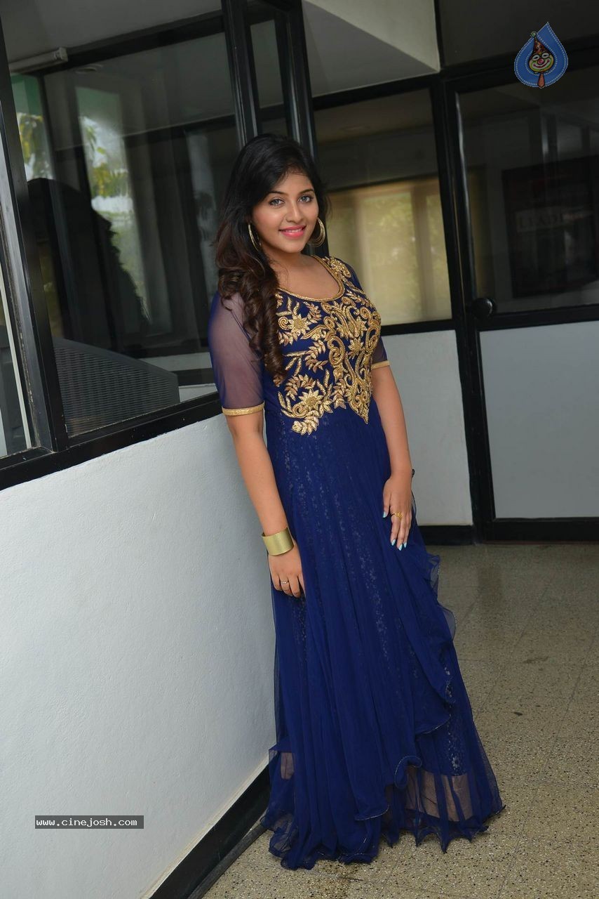 Anjali Latest Photos - 43 / 93 photos