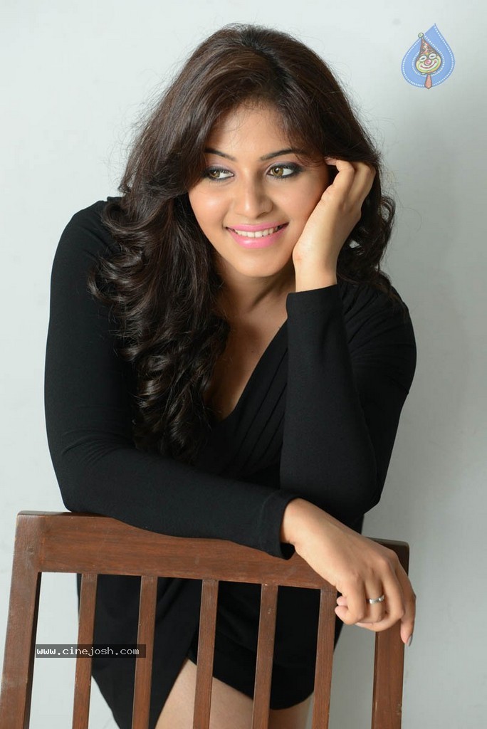 Anjali Latest Stills - 63 / 141 photos