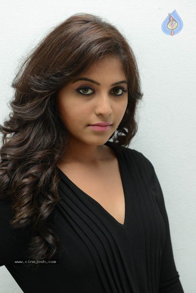 Anjali Latest Stills - 89 / 141 photos