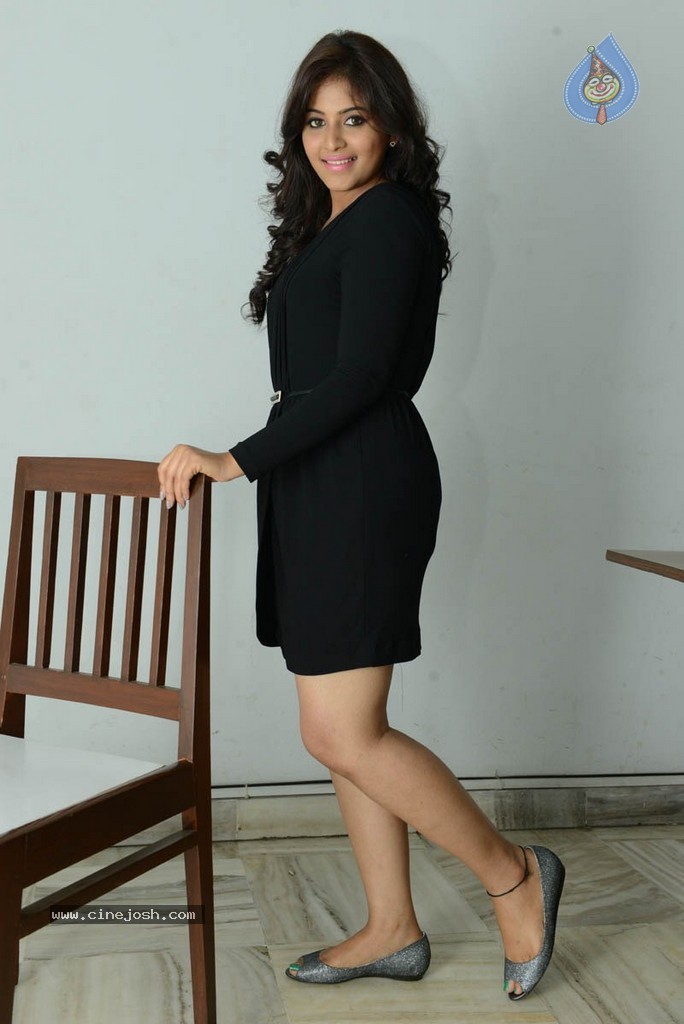 Anjali Latest Stills - 120 / 141 photos