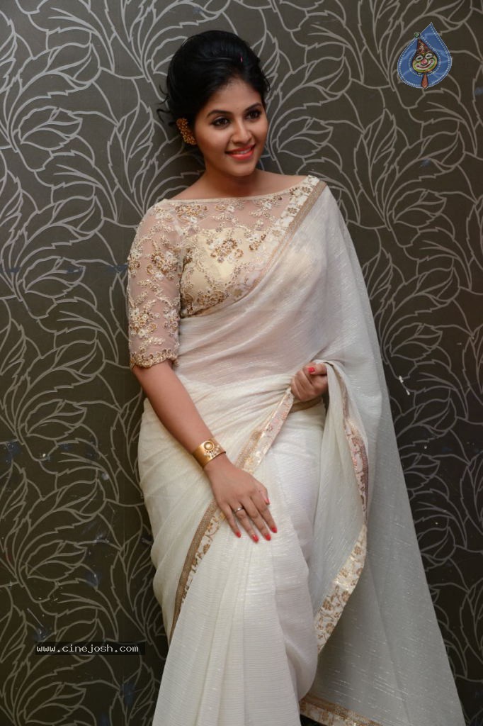 Anjali Latest Stills - 6 / 135 photos