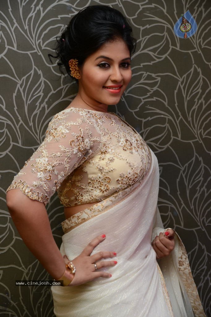 Anjali Latest Stills - 44 / 135 photos