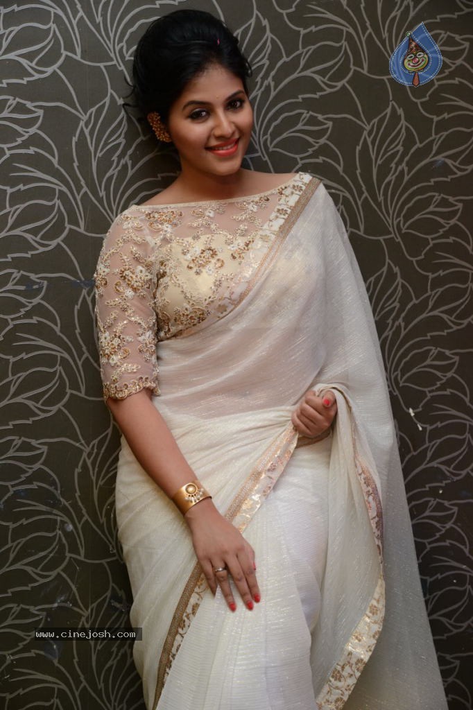 Anjali Latest Stills - 46 / 135 photos