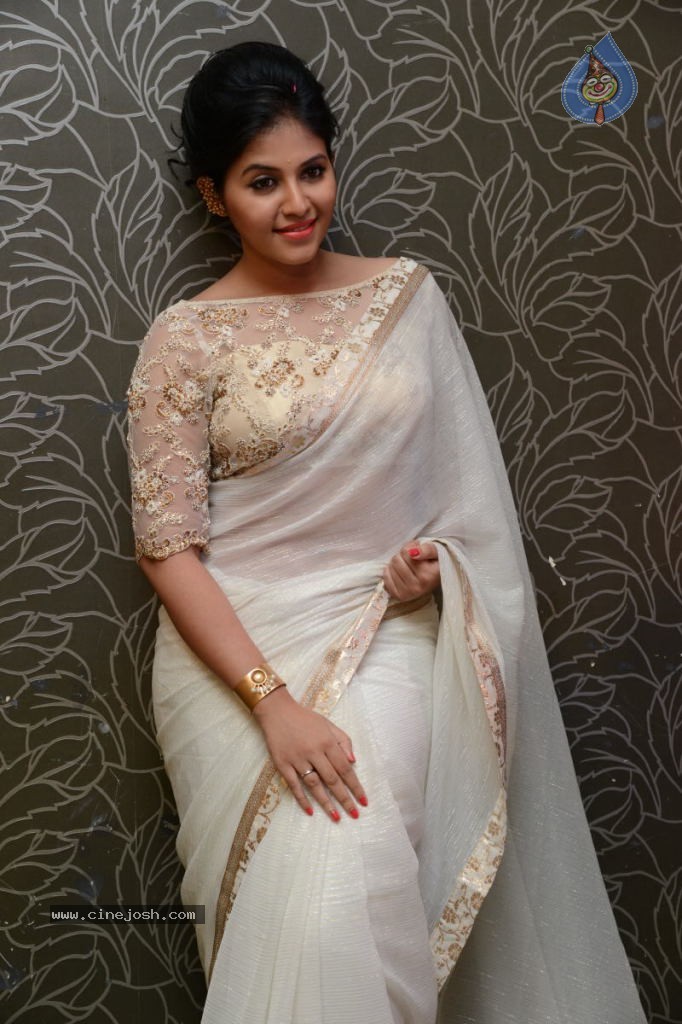 Anjali Latest Stills - 74 / 135 photos