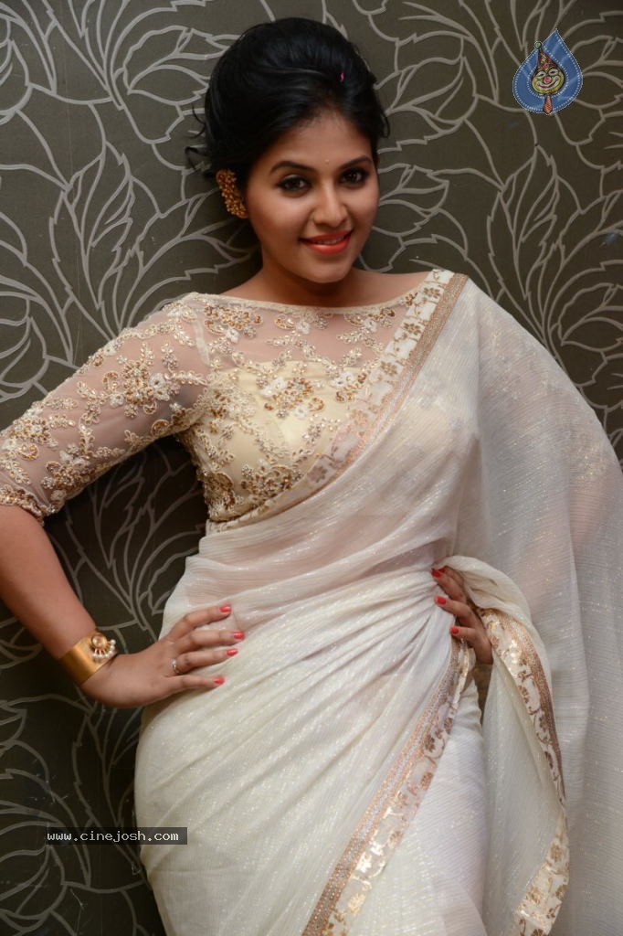 Anjali Latest Stills - 91 / 135 photos