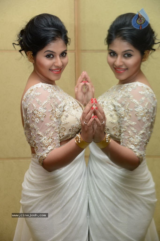 Anjali Latest Stills - 128 / 135 photos