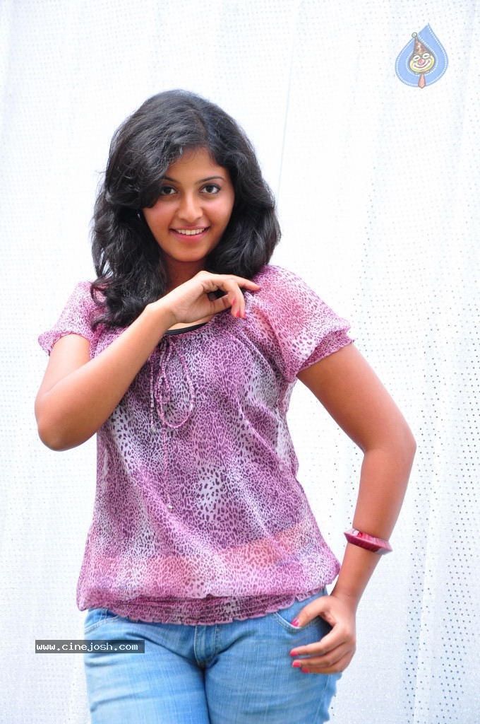 Anjali Latest Stills - 8 / 72 photos