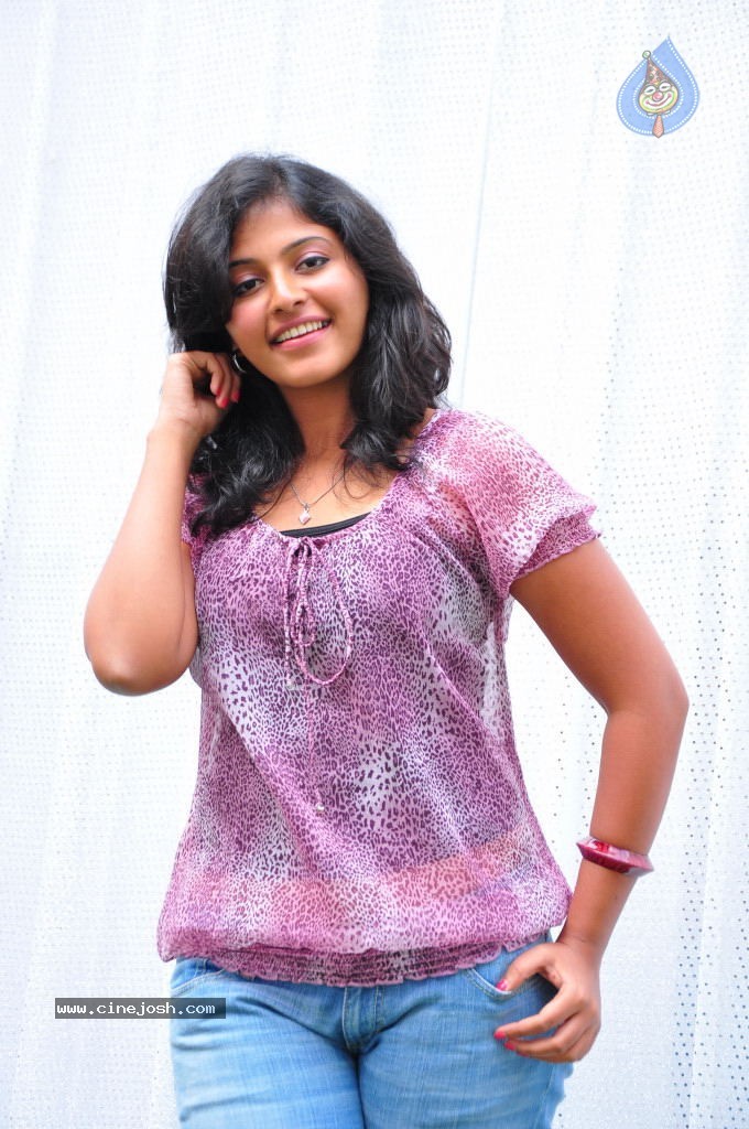 Anjali Latest Stills - 50 / 72 photos