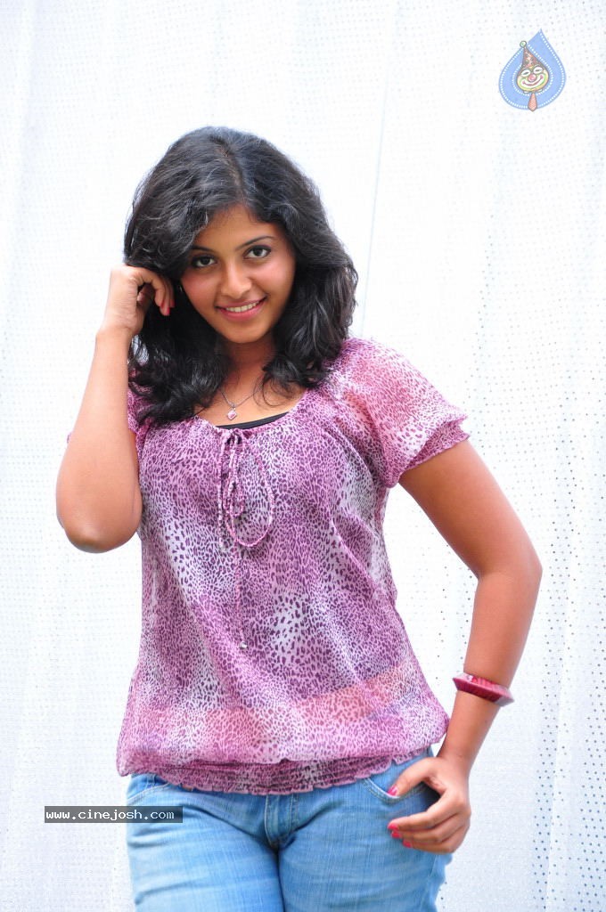 Anjali Latest Stills - 59 / 72 photos