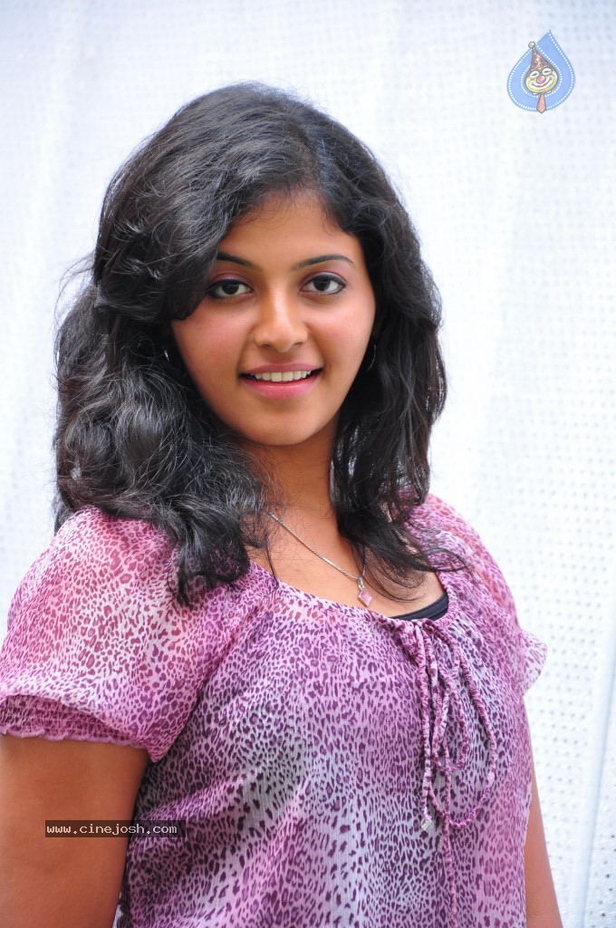 Anjali Latest Stills - 61 / 72 photos