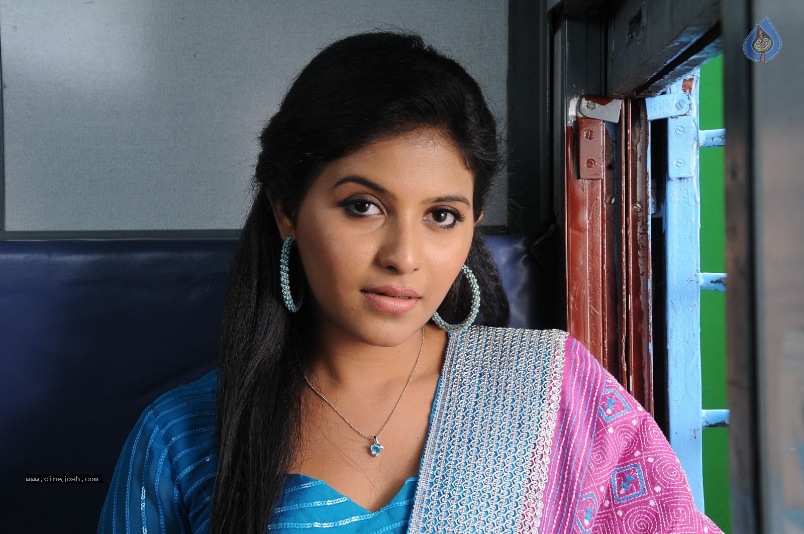 Anjali Latest Stills - 33 / 44 photos