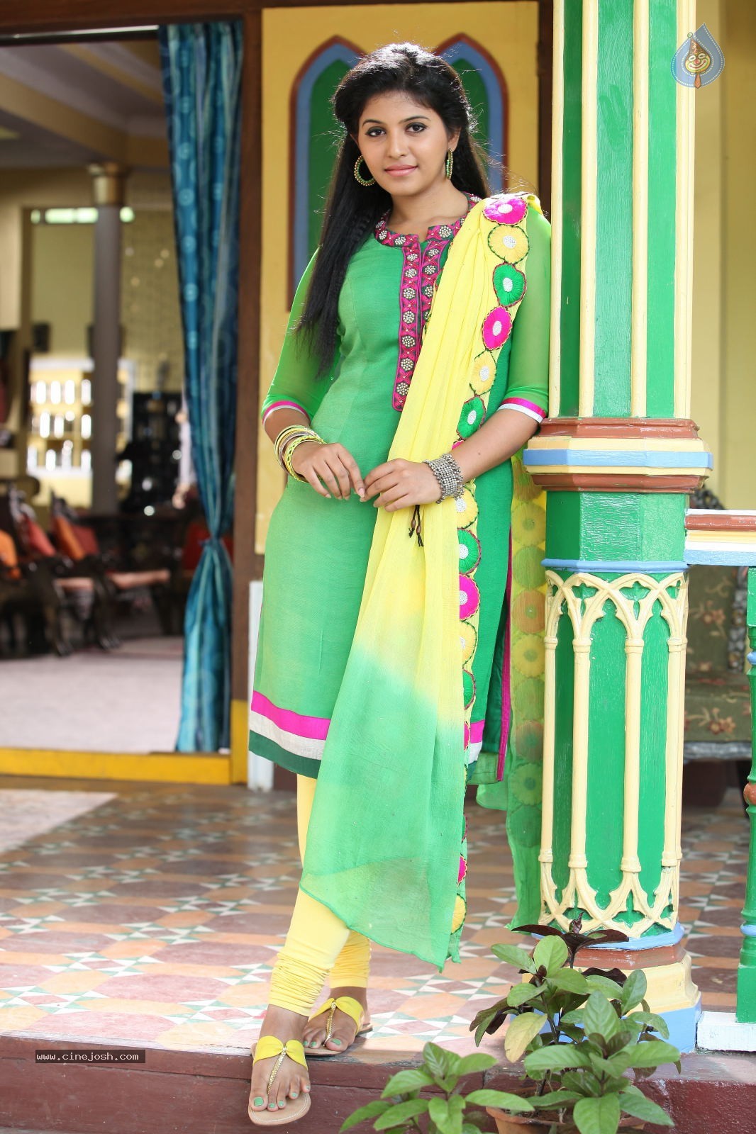 Anjali Latest Stills - 35 / 44 photos