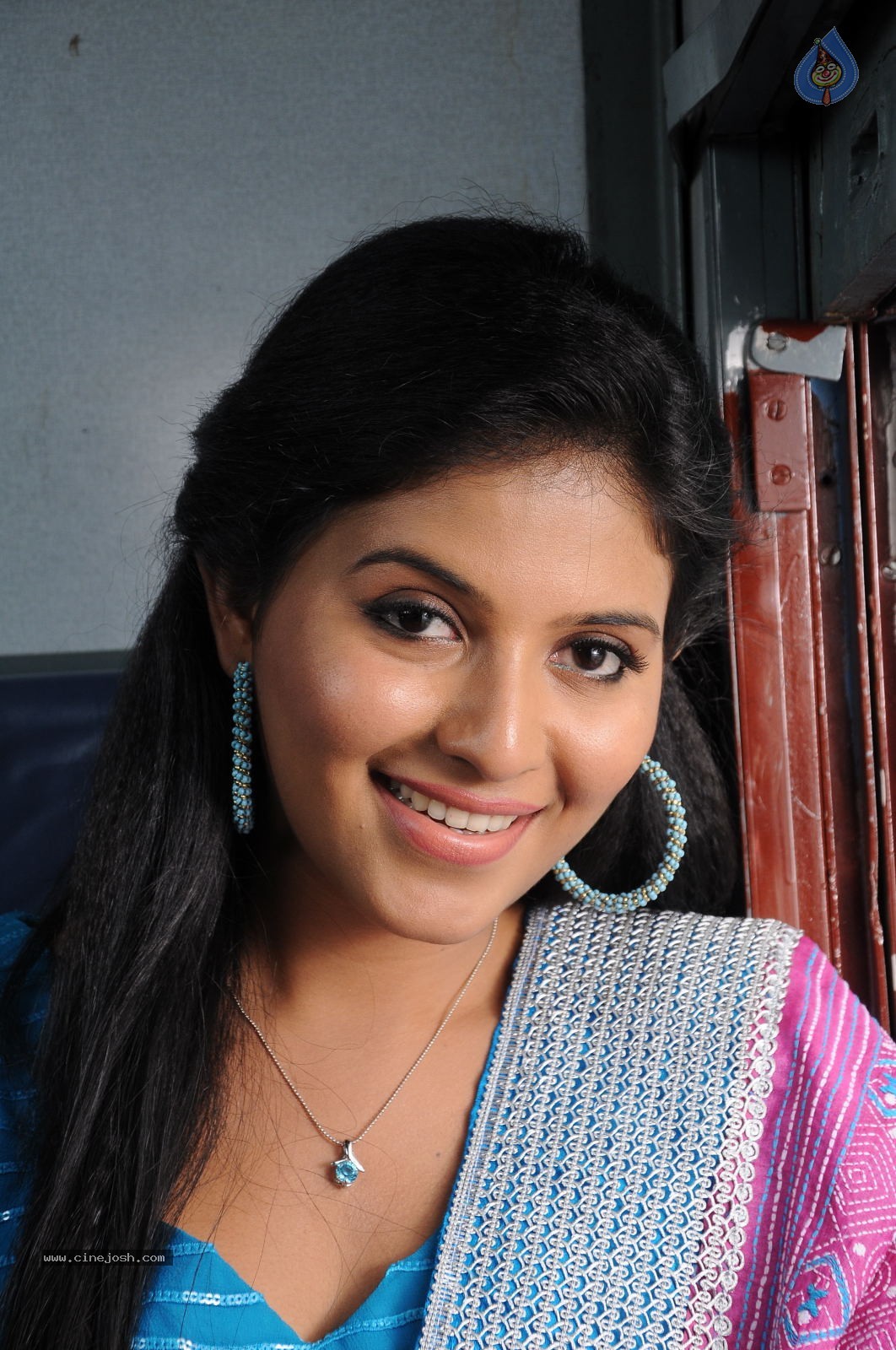 Anjali Latest Stills - 41 / 44 photos