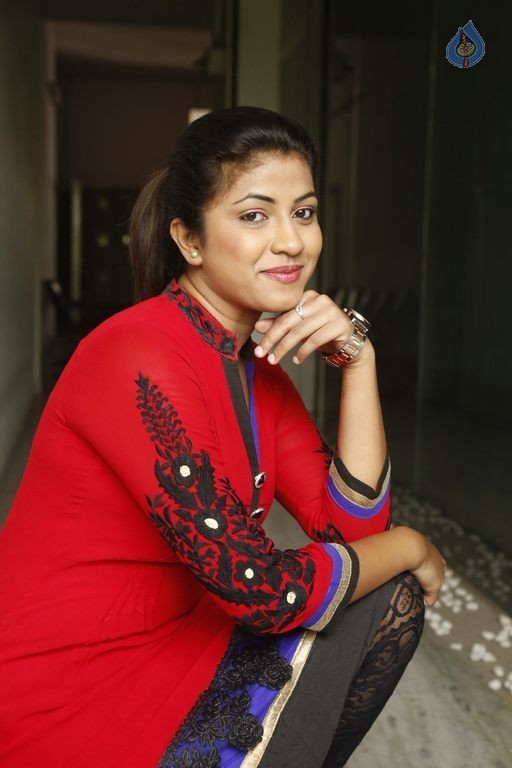 Anjali New Pictures - 36 / 42 photos