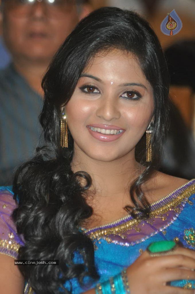 Anjali New Stills - 24 / 48 photos