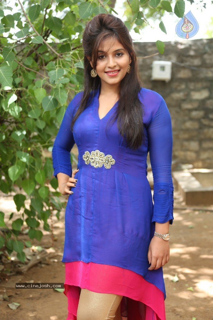 Anjali Pics - 68 / 86 photos