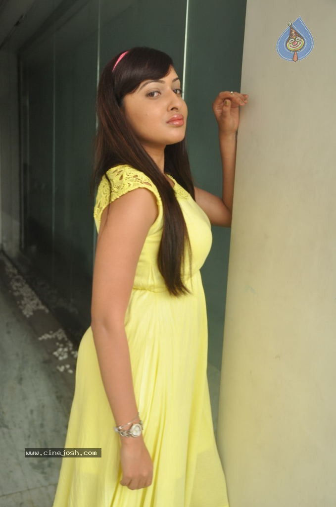 Anjana Deshpande Stills - 49 / 69 photos