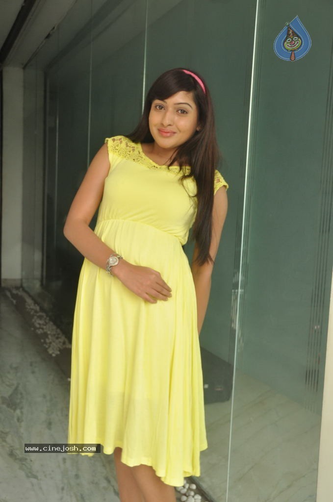 Anjana Deshpande Stills - 59 / 69 photos