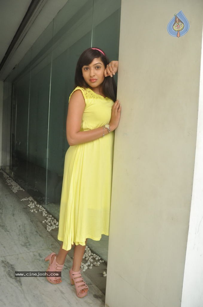 Anjana Deshpande Stills - 64 / 69 photos