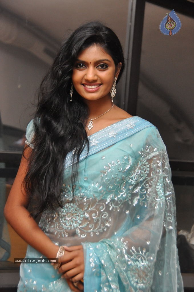 Anjana Hot Pics - 29 / 50 photos