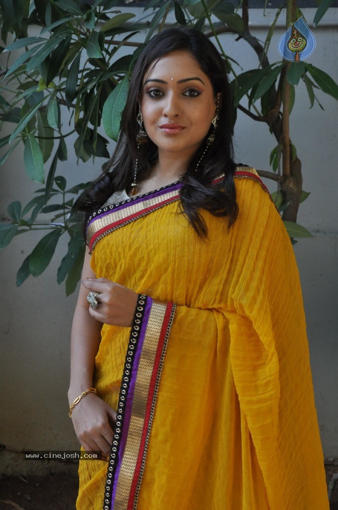 Anjana Stills - 22 / 63 photos