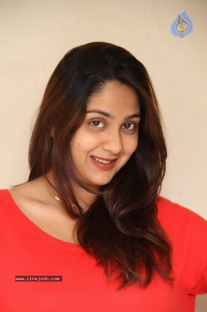 Ankitha New Gallery - 42 / 118 photos