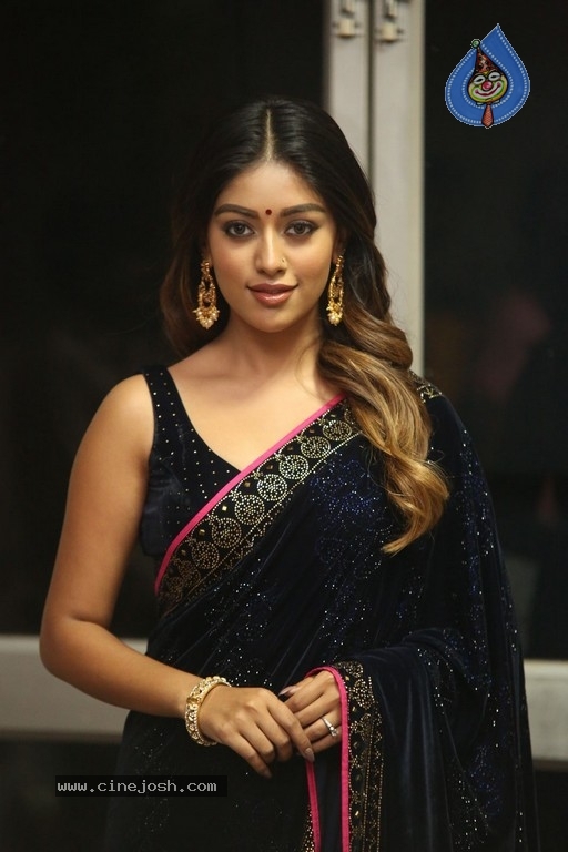 Anu Emmanuel Photos - 15 / 32 photos