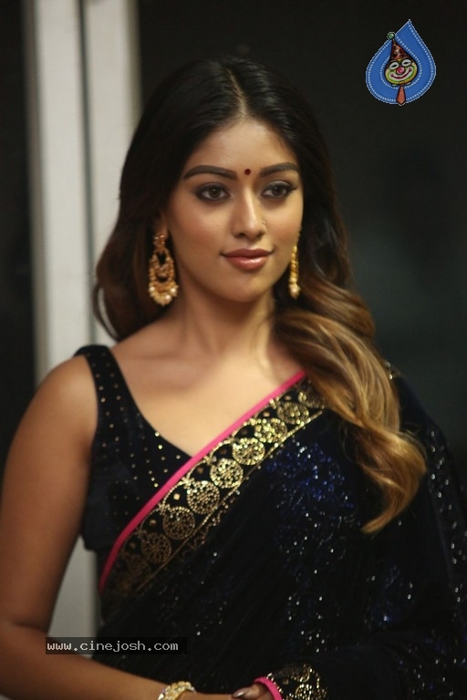 Anu Emmanuel Photos - 24 / 32 photos