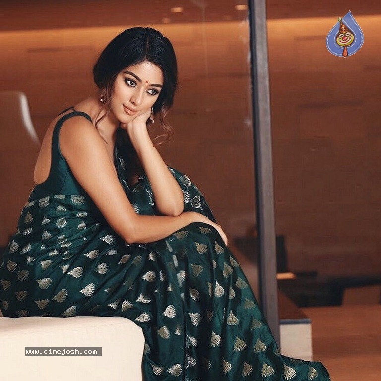 Anu Emmanuel Photos - 2 / 7 photos