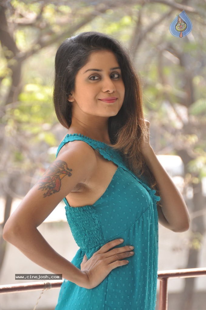 Anukriti Stills - 51 / 53 photos