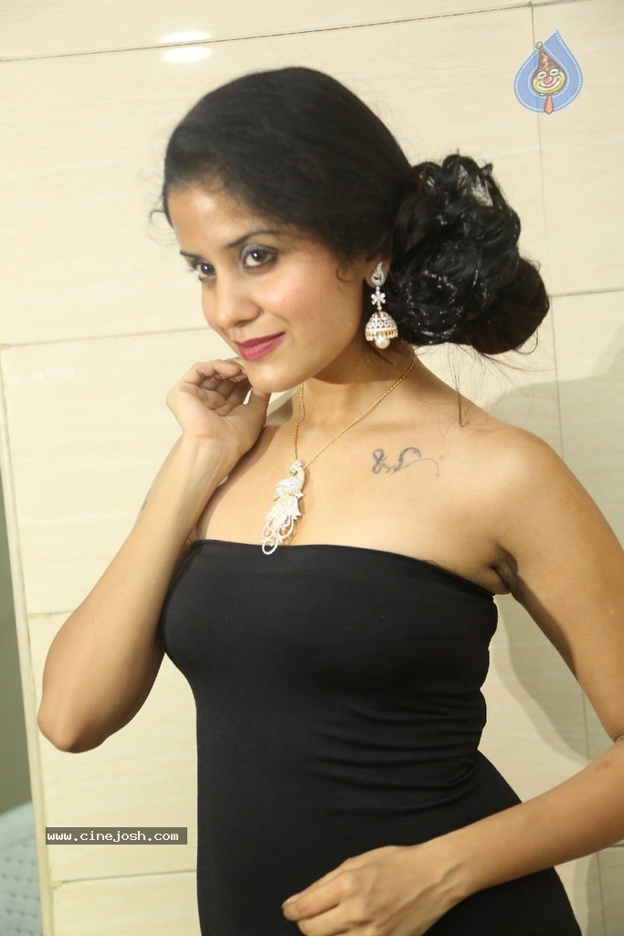 Anukruthi New Gallery - 26 / 134 photos