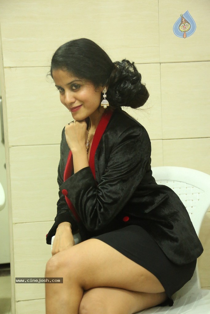 Anukruthi New Gallery - 40 / 134 photos