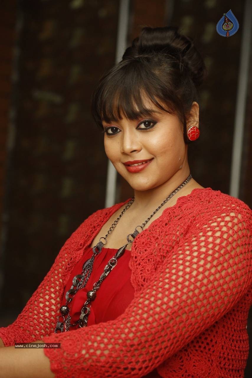 Anusha New photos - 38 / 58 photos