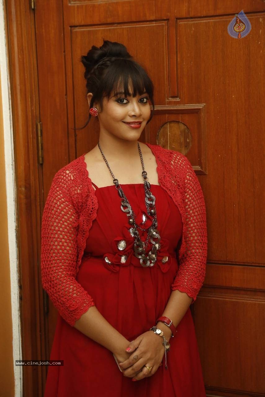 Anusha New photos - 45 / 58 photos