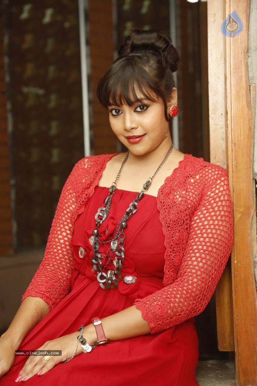 Anusha New photos - 48 / 58 photos