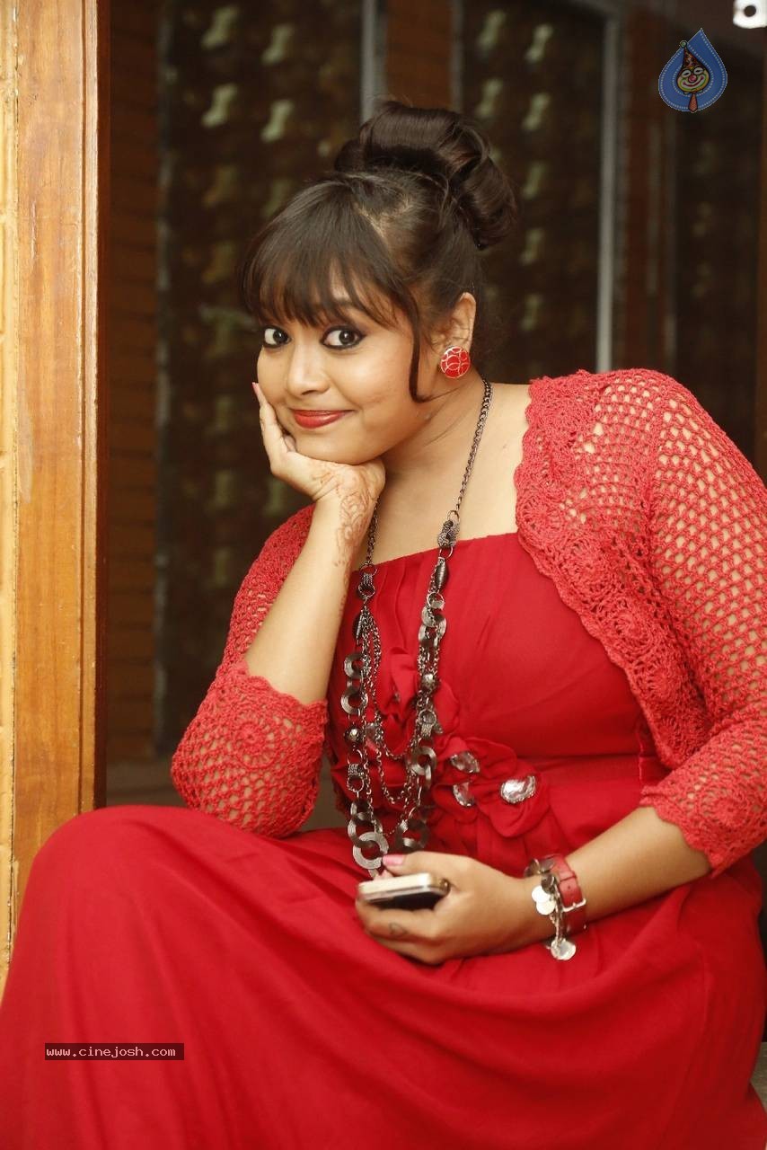 Anusha New photos - 52 / 58 photos