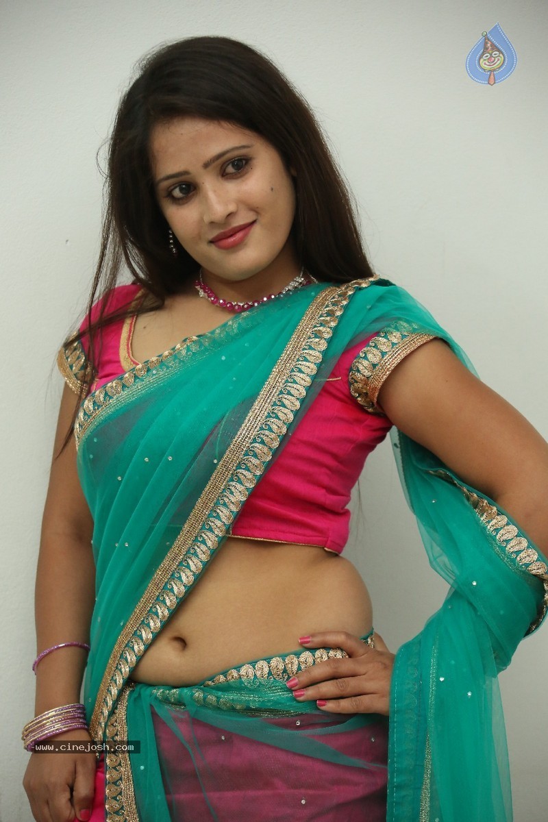 Anusha New Stills - 183 / 184 photos