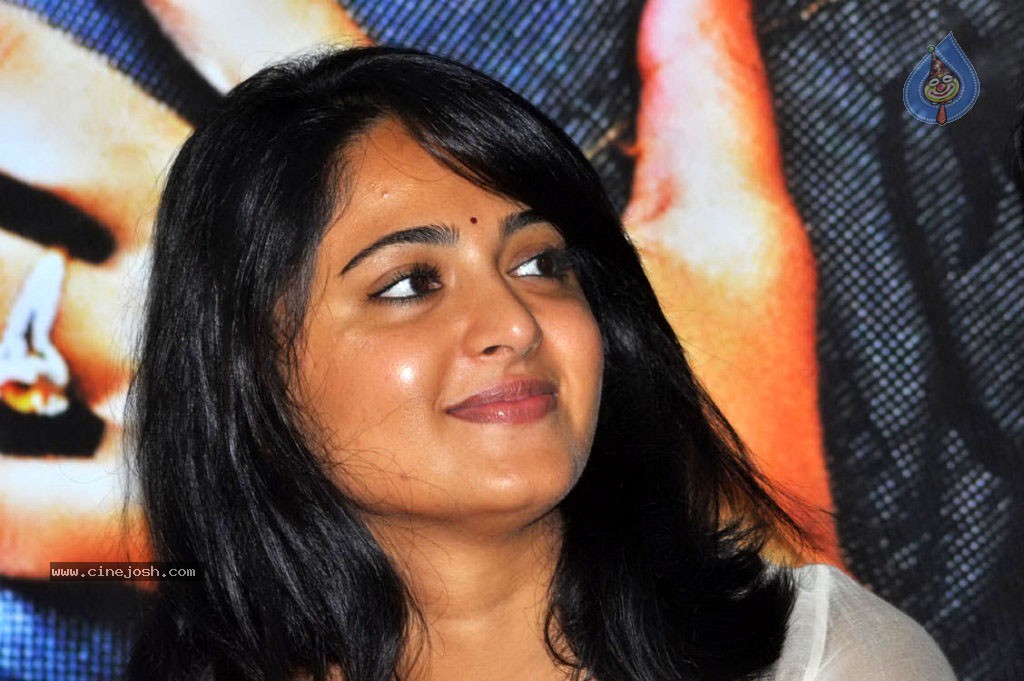 Anushka Latest Photos - 18 / 73 photos