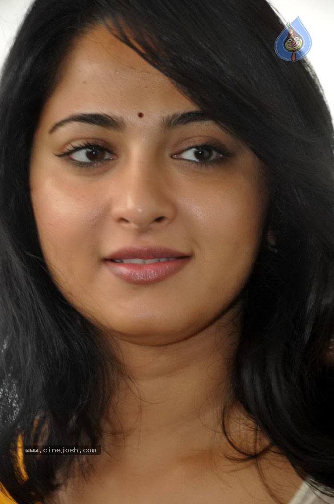 Anushka Latest Photos - 56 / 73 photos