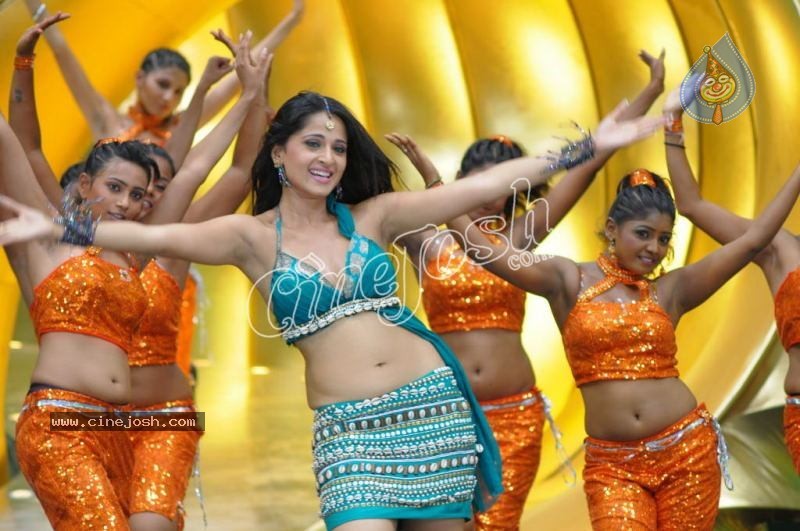 Anushka Latest Stills  - 27 / 30 photos