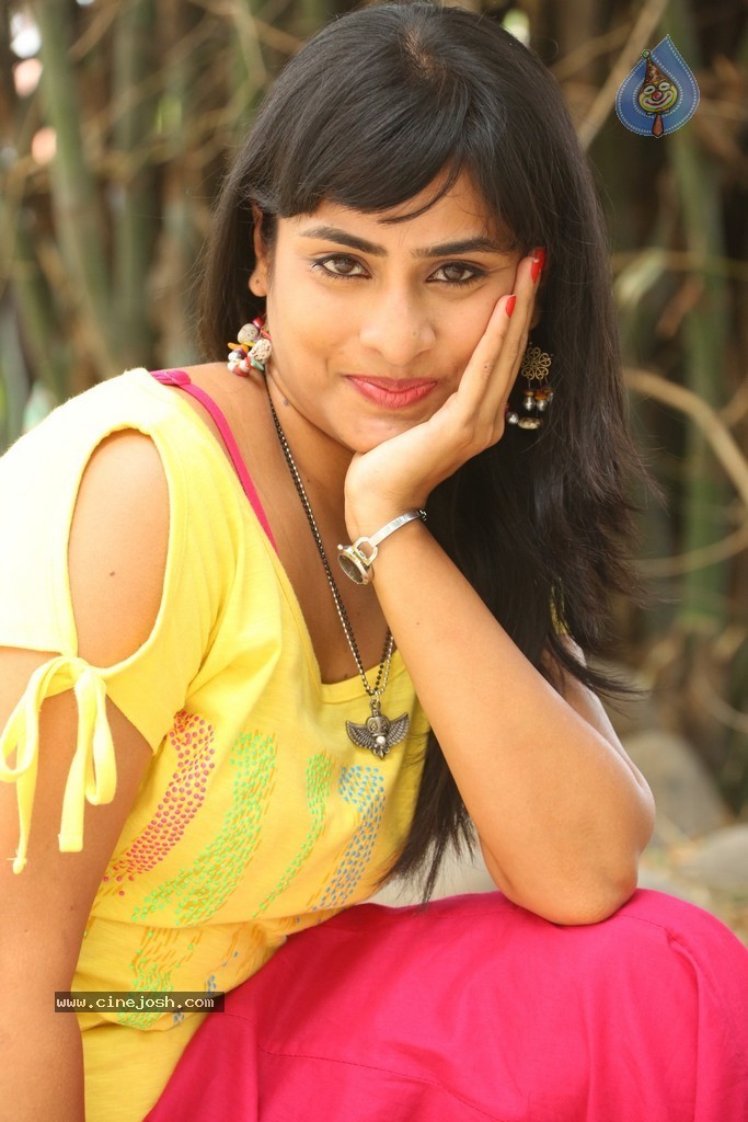 Aparna Stills - 8 / 64 photos