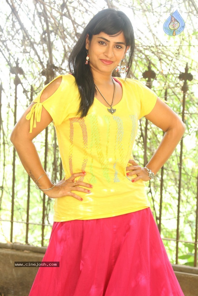 Aparna Stills - 14 / 64 photos