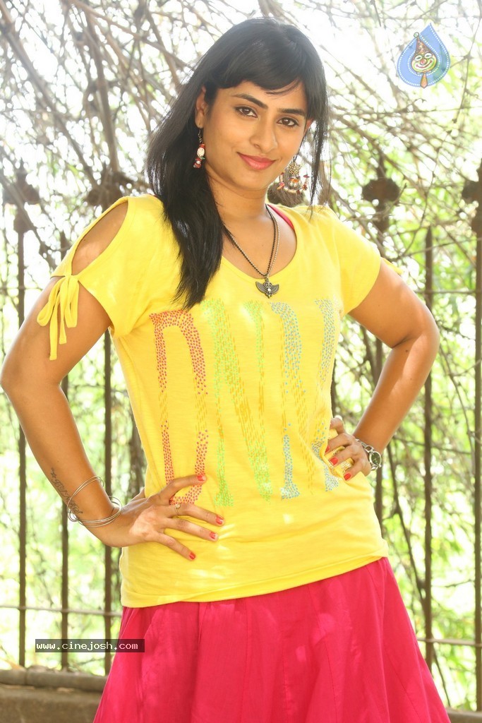 Aparna Stills - 23 / 64 photos