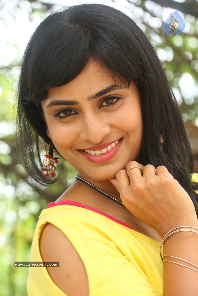 Aparna Stills - 30 / 64 photos