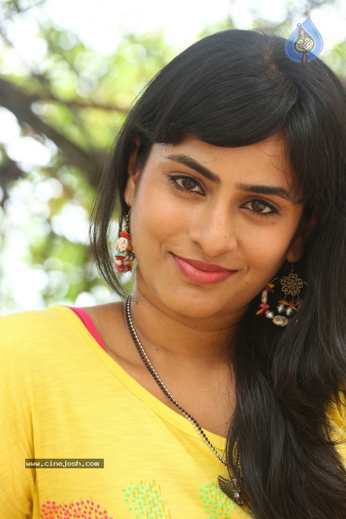 Aparna Stills - 35 / 64 photos