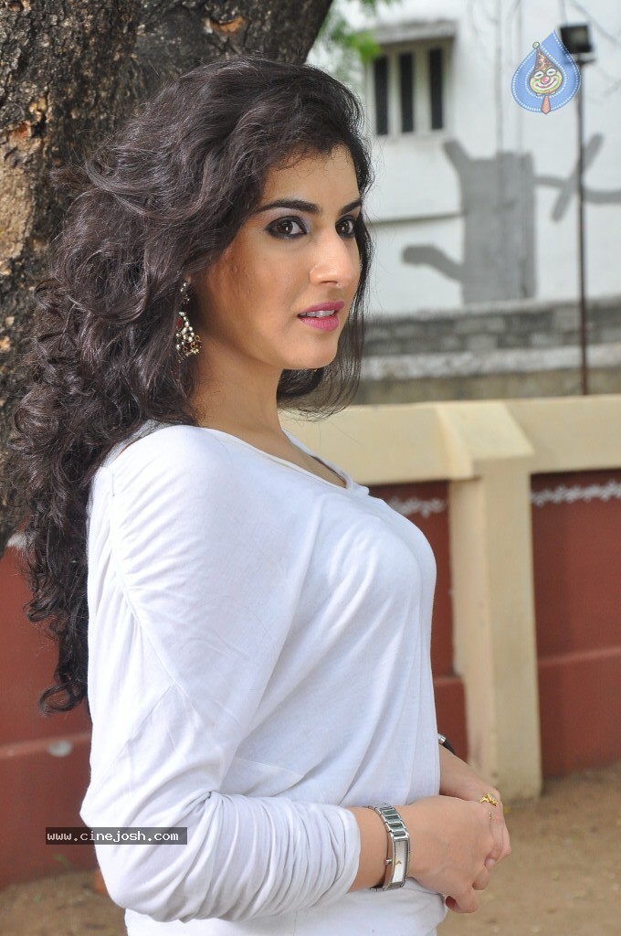 Archana Latest Photos - 22 / 94 photos