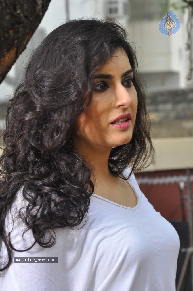 Archana Latest Photos - 24 / 94 photos